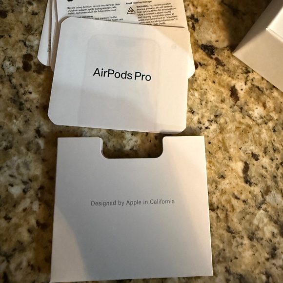 AirPod Pro 3rd Generation - Picture 5 of 10